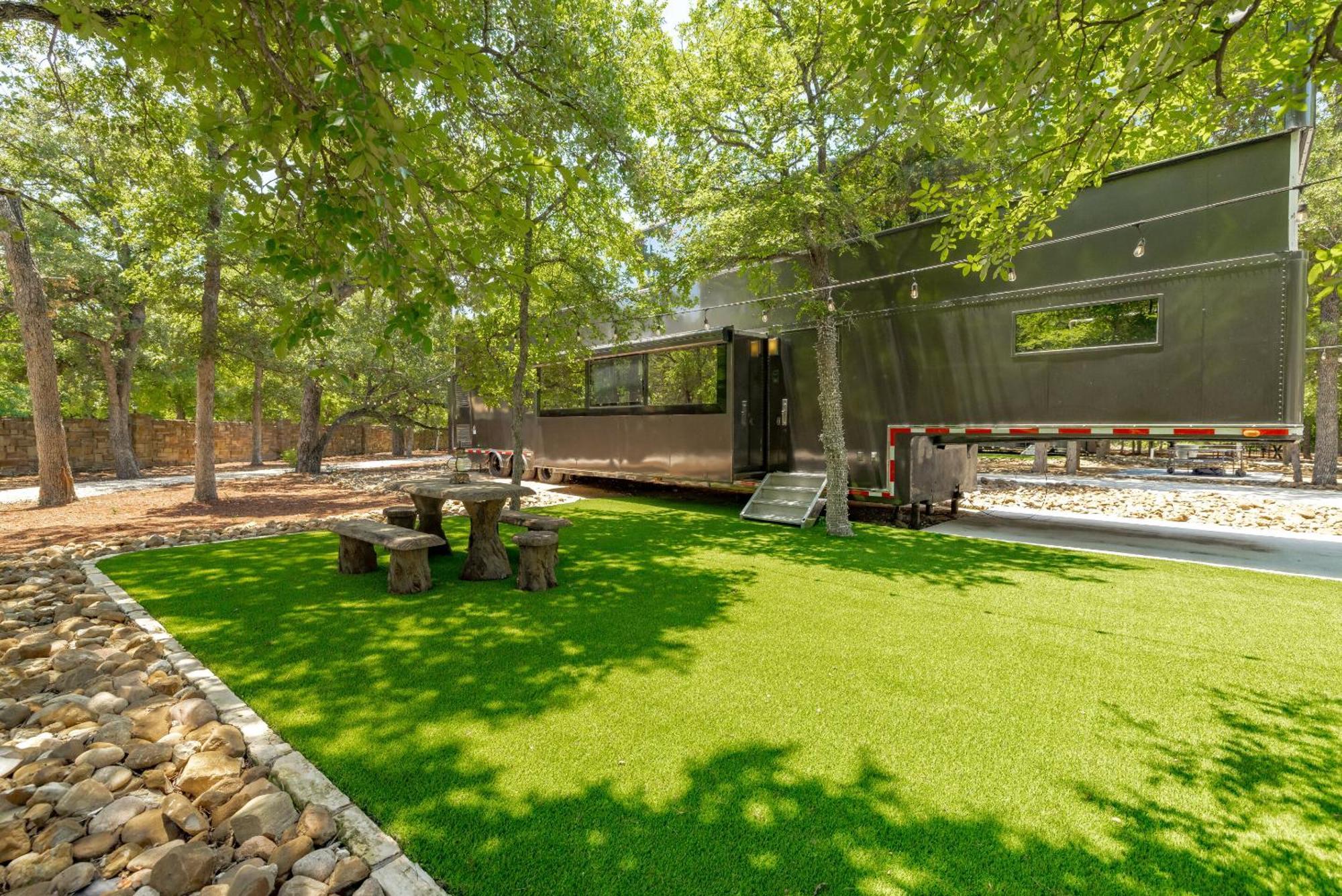 7744 Ranch Glamping Resort Austin Zimmer foto